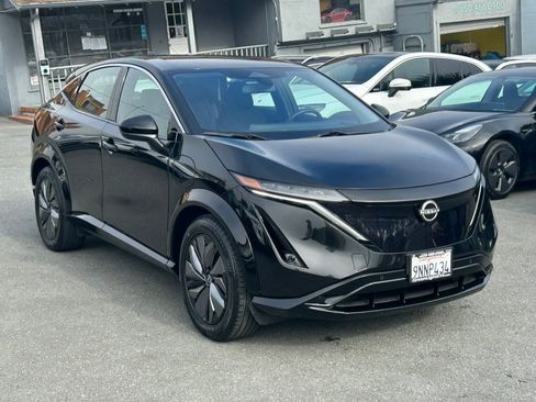 Used 2024 Nissan Ariya FWD image 3