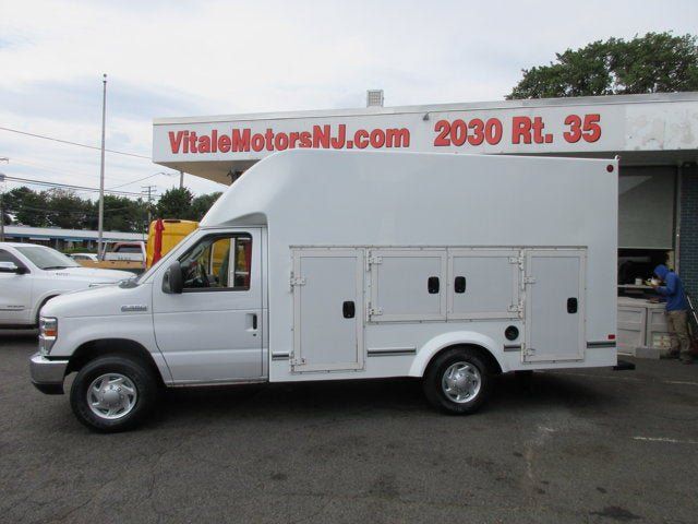 Used 2017 Ford E-350 and Econoline 350 Super Duty w/ Power Windows & Locks Group RWD image 1