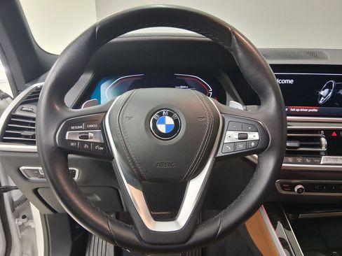 Used 2023 BMW X5 xDrive40i AWD/4WD image 11