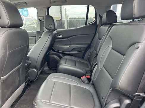 Used 2022 GMC Acadia SLT AWD/4WD image 12