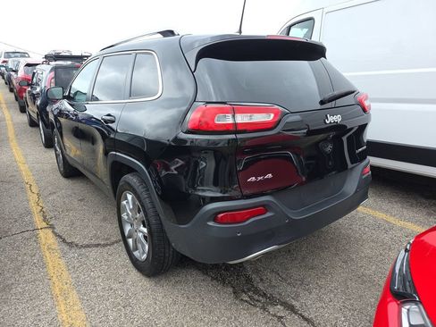Used 2018 Jeep Cherokee Limited AWD/4WD image 4