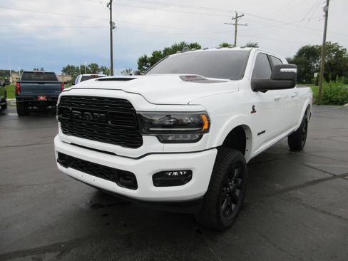 Used 2023 RAM 2500 Limited AWD/4WD image 14