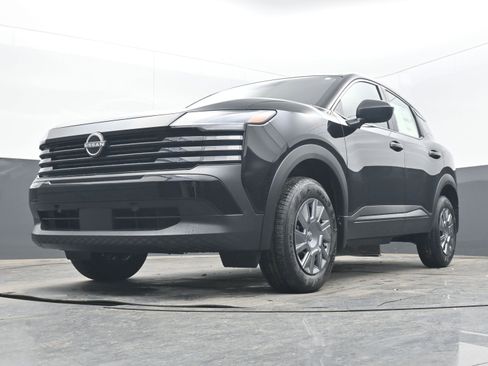 New 2026 Nissan Kicks S image 24