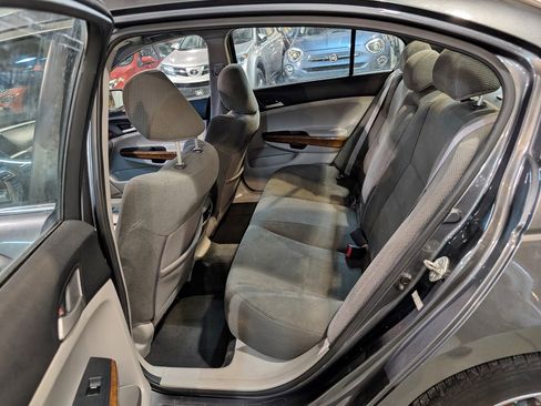 Used 2011 Honda Accord EX image 18