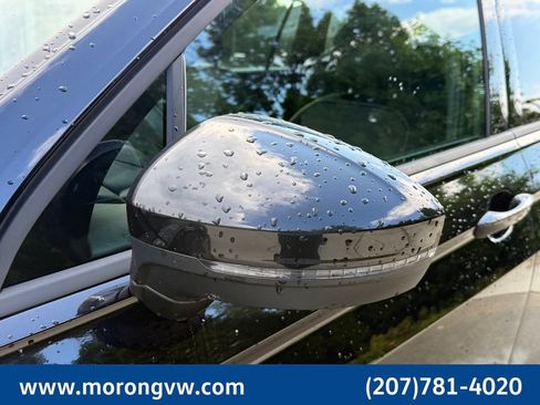 Used 2024 Volkswagen Tiguan SE R-Line AWD/4WD image 10