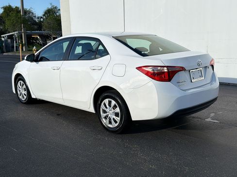 Used 2017 Toyota Corolla L FWD image 3