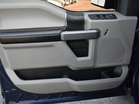 Used 2018 Ford F150 XLT AWD/4WD image 35