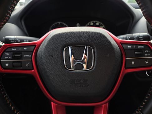 Used 2025 Honda HR-V Sport image 31