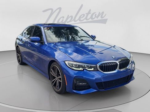 Used 2022 BMW 330i Sedan w/ M Sport Package RWD image 8