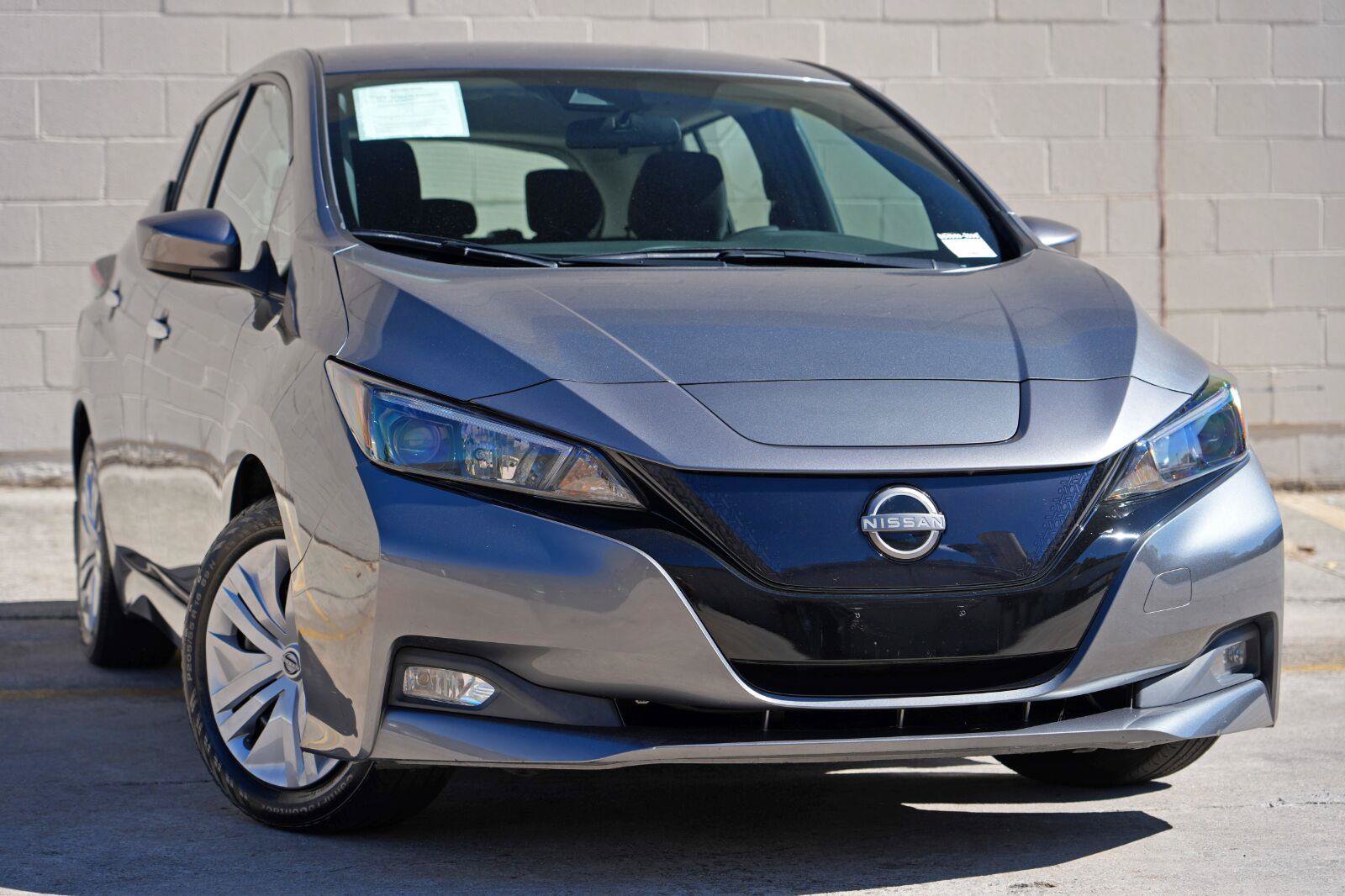 Used 2023 Nissan Leaf S FWD image 3