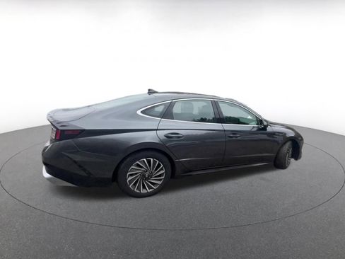 Used 2025 Hyundai Sonata SEL FWD image 15