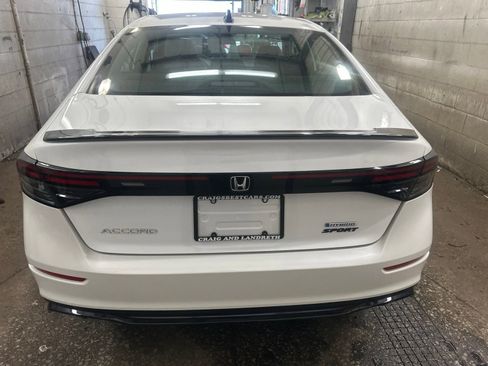 Used 2023 Honda Accord Sport image 3