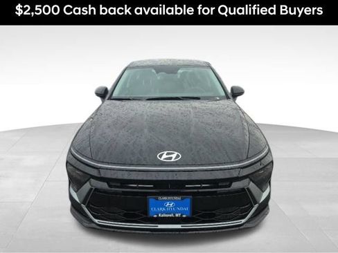 New 2026 Hyundai Sonata SE FWD image 2
