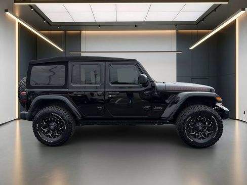 Used 2018 Jeep Wrangler Unlimited Rubicon AWD/4WD image 5