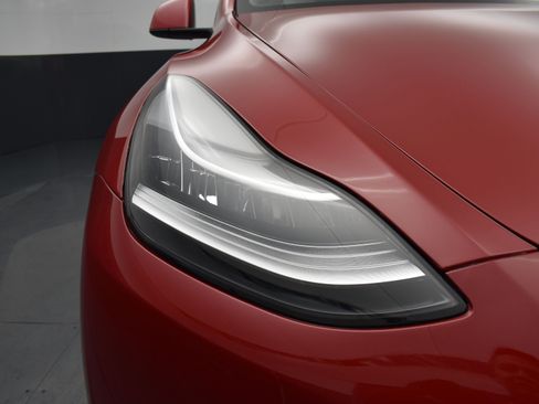 Used 2023 Tesla Model Y Long Range image 5