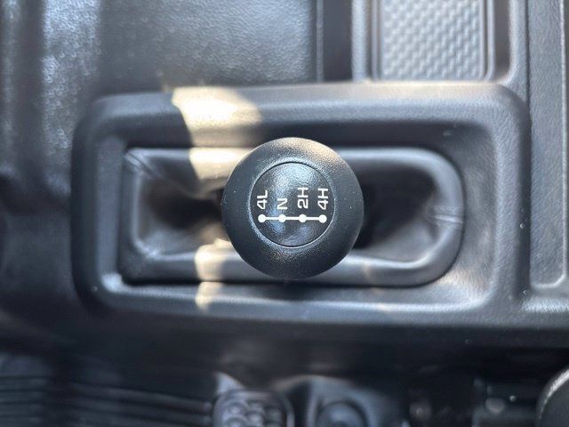 Used 2024 RAM 5500 Tradesman w/ Chrome Appearance Group AWD/4WD image 24