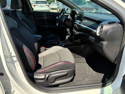 Used 2021 Kia Forte GT w/ GT2 Package FWD image 32