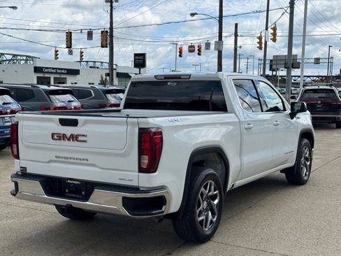 Used 2022 GMC Sierra 1500 SLE AWD/4WD image 5