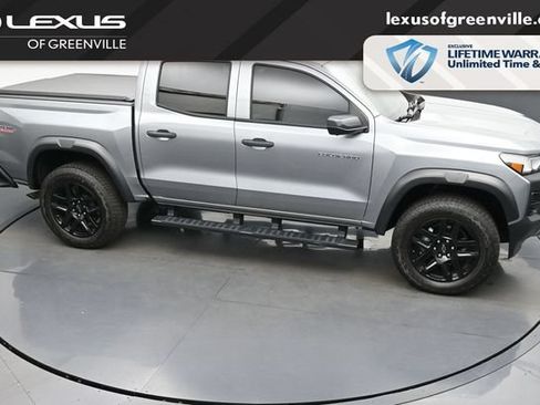 Used 2025 Chevrolet Colorado Trail Boss AWD/4WD image 46