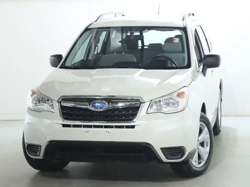 Used 2015 Subaru Forester 2.5i w/ Alloy Wheel Package image 3
