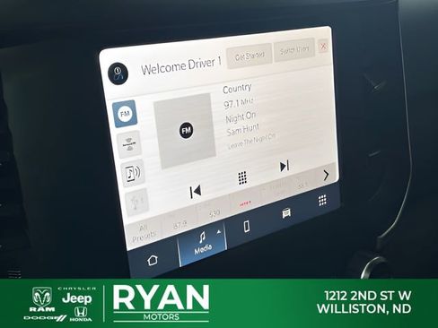 Used 2023 RAM 1500 Big Horn AWD/4WD image 18