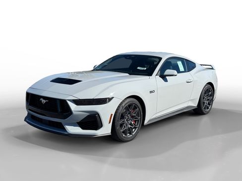 New 2026 Ford Mustang GT w/ GT Performance Package RWD image 1