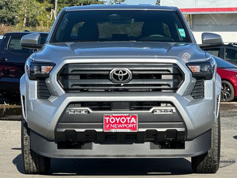 New 2025 Toyota Tacoma SR5 image 3