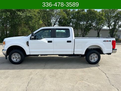 Used 2022 Ford F250 XL w/ Power Equipment Group image 2