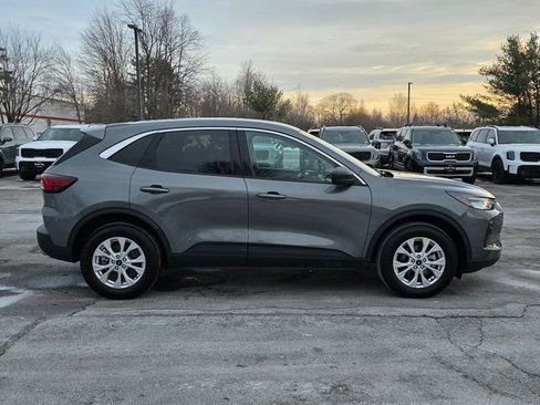 Used 2024 Ford Escape Active image 9