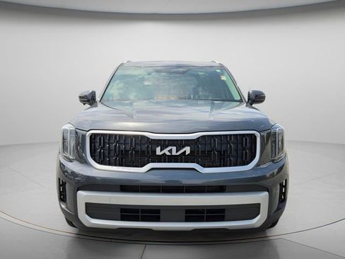 Used 2024 Kia Telluride EX w/ EX Captain's Chair Package FWD image 9