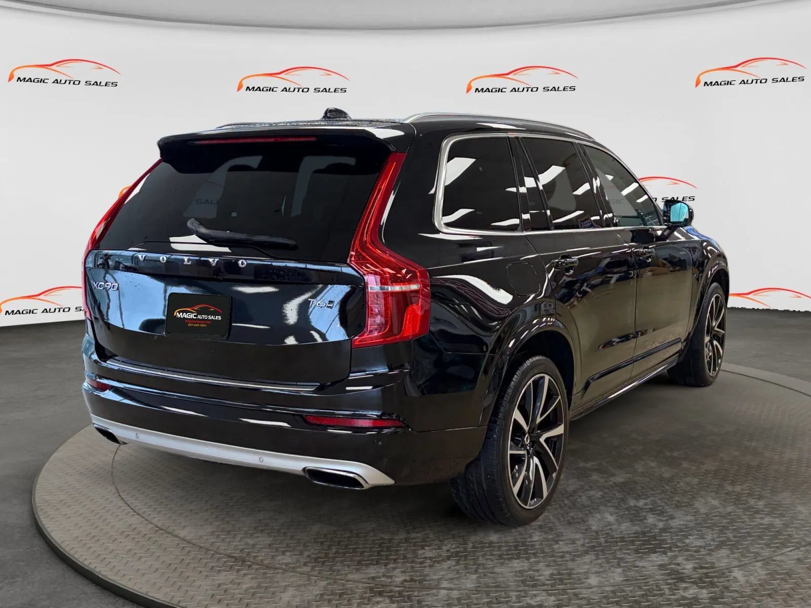 Used 2021 Volvo XC90 T6 Momentum w/ Advanced Package AWD/4WD image 10