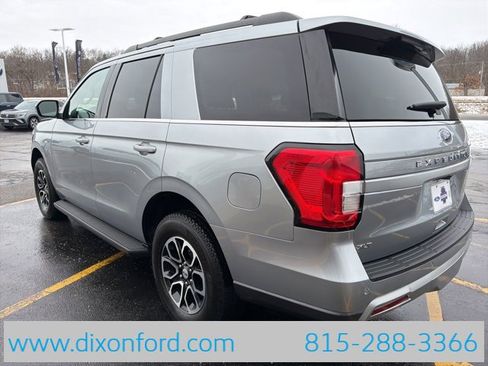 Used 2024 Ford Expedition XLT image 5
