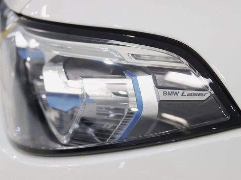 Used 2022 BMW ALPINA XB7 AWD/4WD image 9