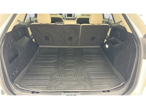 Used 2016 Ford Edge Titanium w/ Equipment Group 302A AWD/4WD image 27