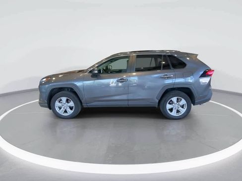 Used 2024 Toyota RAV4 XLE AWD/4WD image 5