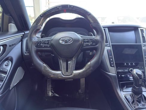 Used 2018 INFINITI Q50 Red Sport 400 w/ Sensory Package (Sport) RWD image 16