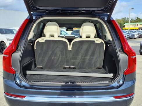 Certified 2024 Volvo XC90 B6 Plus image 19