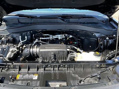 Used 2021 Ford Explorer XLT w/ Equipment Group 202A AWD/4WD image 10