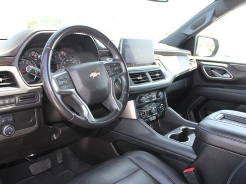 Used 2021 Chevrolet Suburban LT AWD/4WD image 11