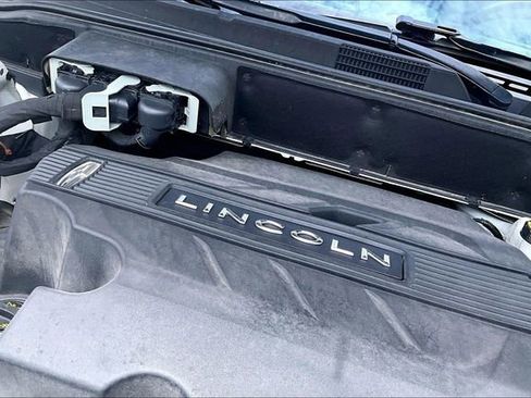 Used 2019 Lincoln Nautilus Reserve AWD/4WD image 30