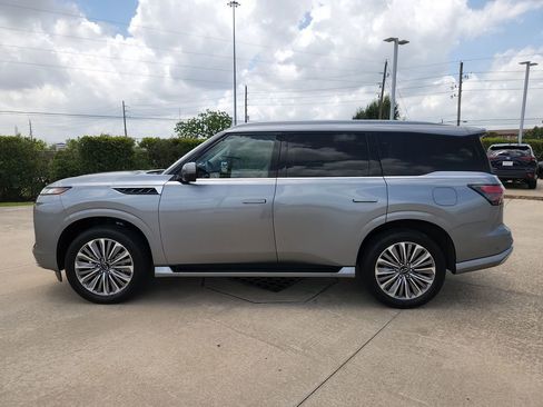 Used 2025 INFINITI QX80 Sensory AWD/4WD image 8