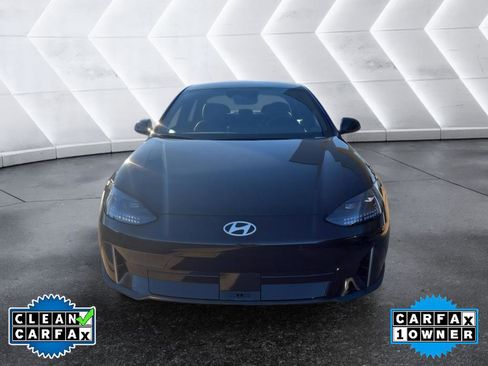 Used 2023 Hyundai Ioniq 6 SEL image 2