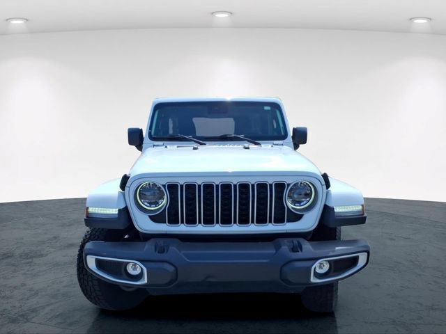 Used 2025 Jeep Wrangler Unlimited Sahara AWD/4WD image 4