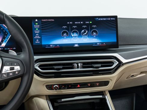 Certified 2023 BMW 330i xDrive Sedan w/ Premium Package image 19