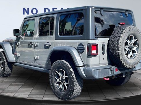 Used 2020 Jeep Wrangler Unlimited Rubicon w/ Dual Top Group AWD/4WD image 4