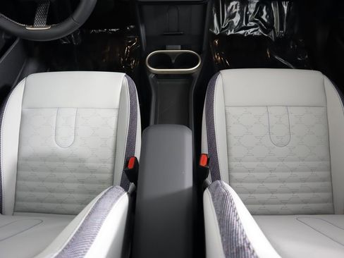 Used 2025 MINI Cooper S image 18