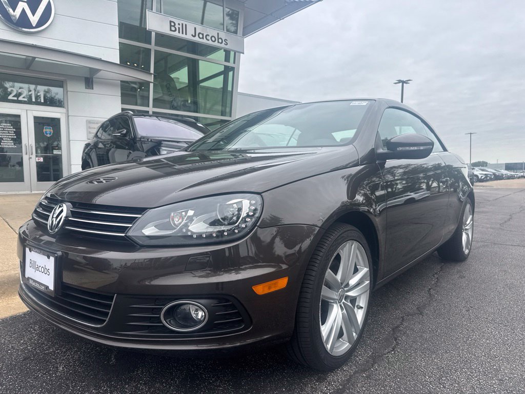 Used 2015 Volkswagen Eos Executive FWD image 4