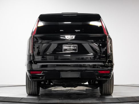 Used 2023 Cadillac Escalade Sport Platinum w/ LPO, ONYX Package image 43