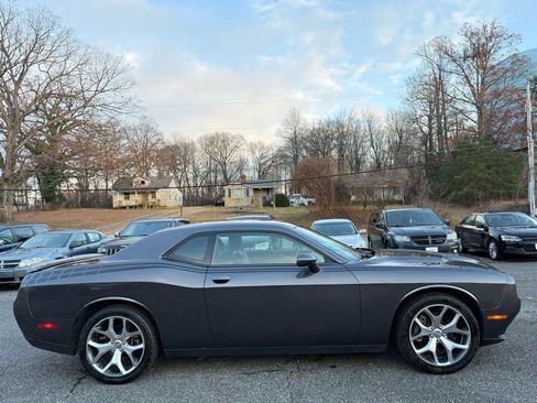 Used 2015 Dodge Challenger SXT Plus w/ Driver Convenience Group image 9