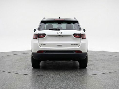 Used 2025 Jeep Compass Limited image 7